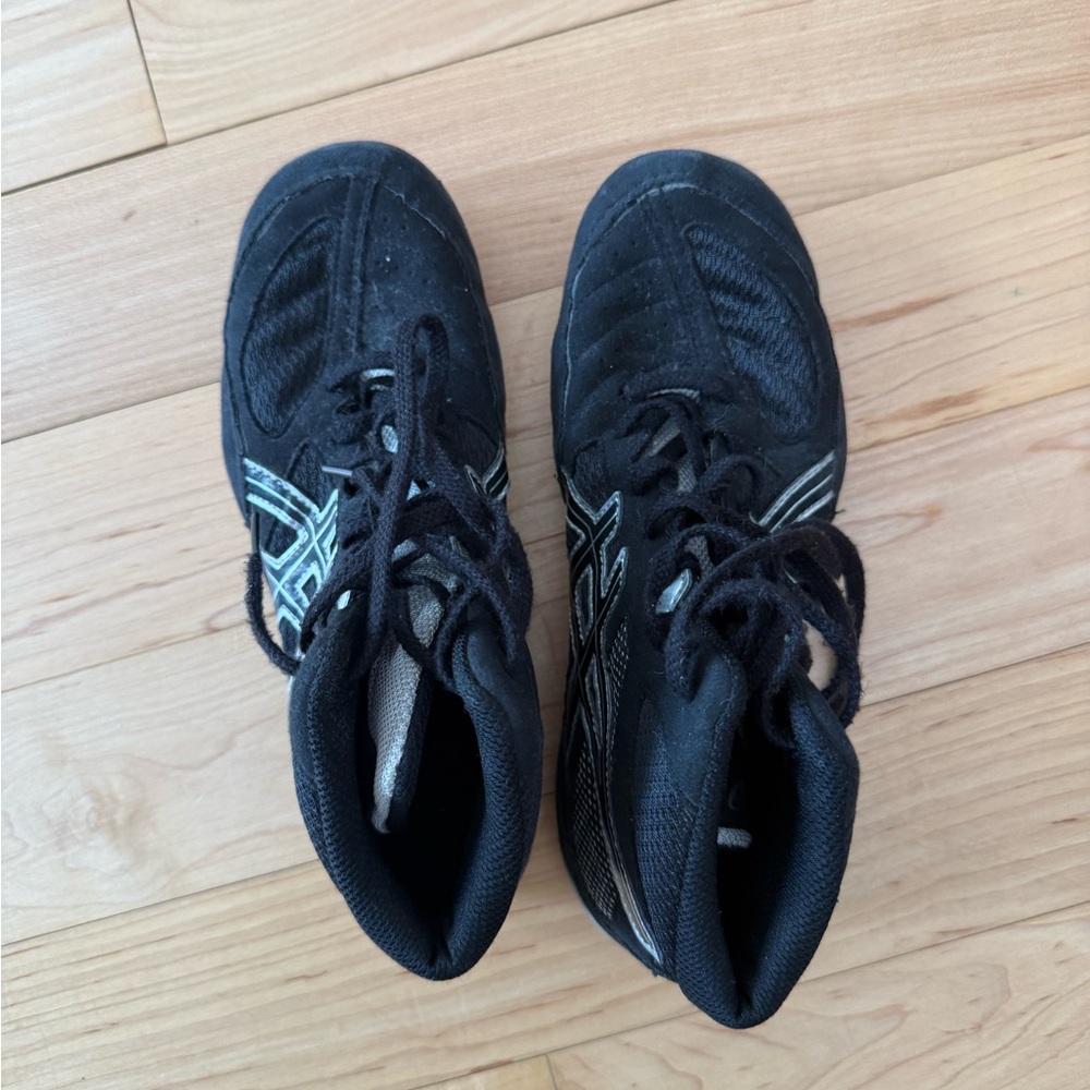 Asics Snapdown 2 wrestling shoe men’s 5.5 (women’s 7-7.5)